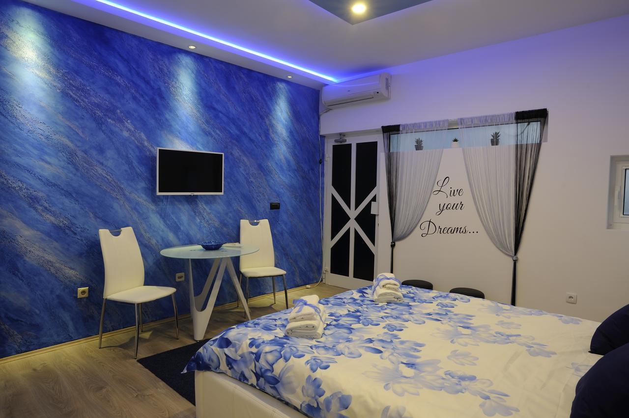 Apartment Rinaldi Lux เบลเกรด ภายนอก รูปภาพ