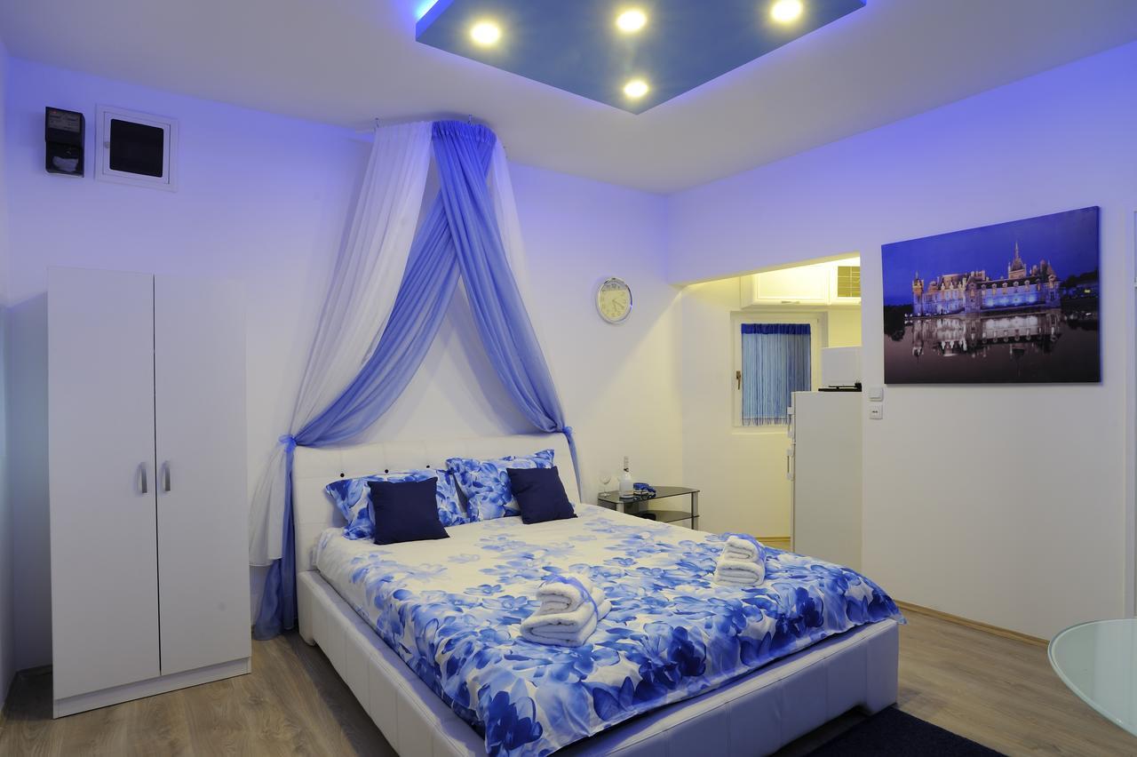 Apartment Rinaldi Lux เบลเกรด ภายนอก รูปภาพ